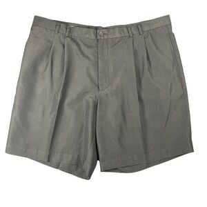 Perry Ellis Shorts Mens‎ Size 42 Gray Pleated Front Golf Casual Athleisure